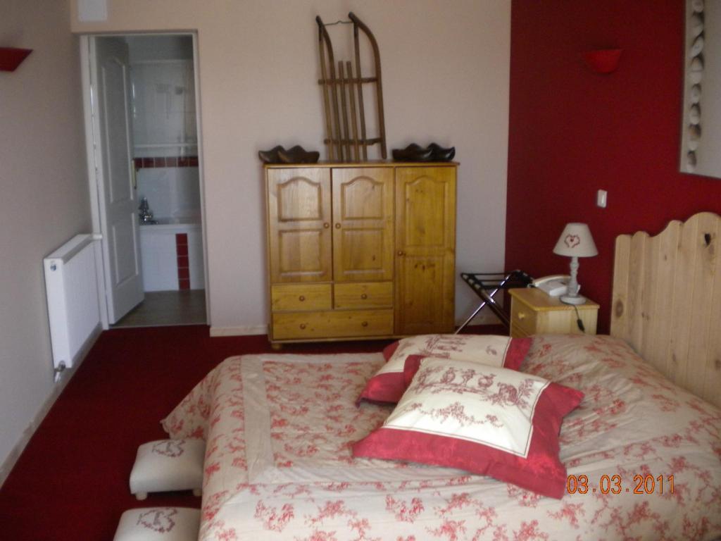 L'Epicurien Hotel Saint-Nicolas-de-Port Ruang foto